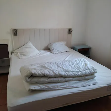 Apartment T3 Proche Chu, Piscine, Patinoire, 20 Mn Futuroscope *