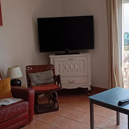 Apartment T3 Proche Chu, Piscine, Patinoire, 20 Mn Futuroscope *